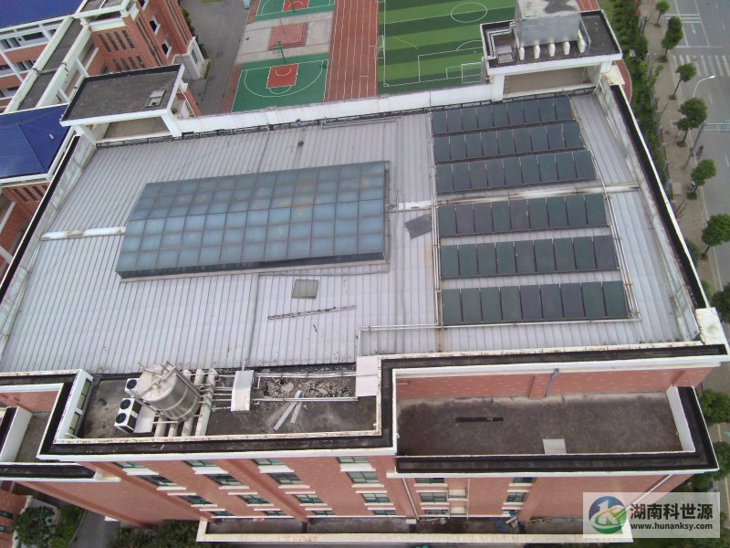 长沙市芙蓉区东风小学太阳能热水系统工程