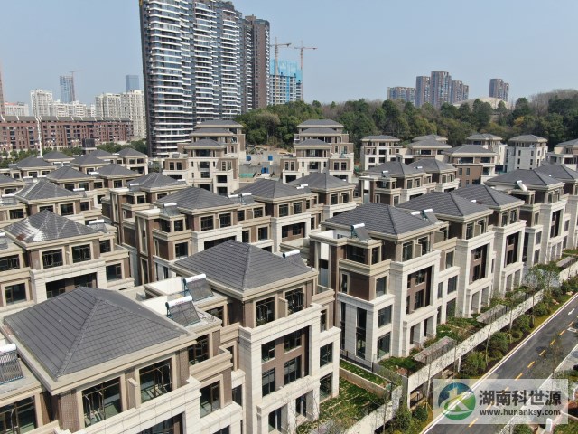 长沙浪琴山花园二期项目太阳能热水器工程