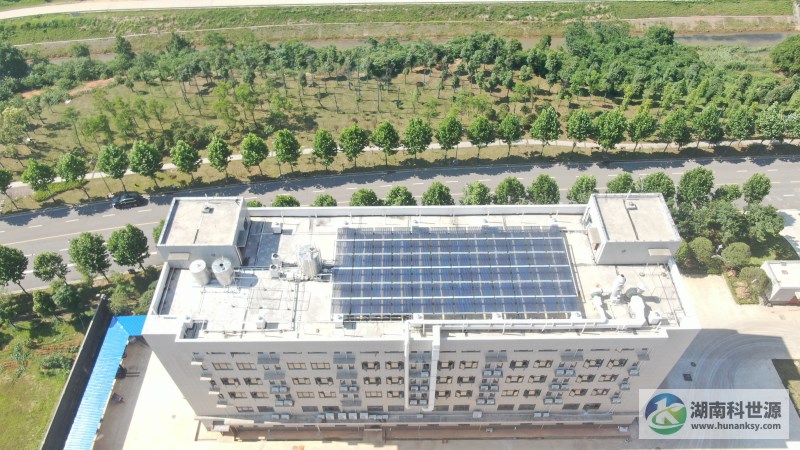 方盛博大制药铜官园区项目食堂、宿舍屋顶太阳能热水系统工程