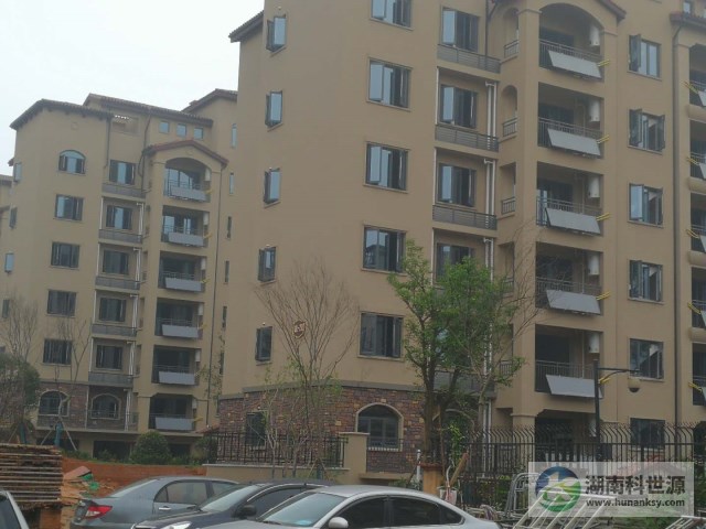 阳台壁挂太阳能热水工程