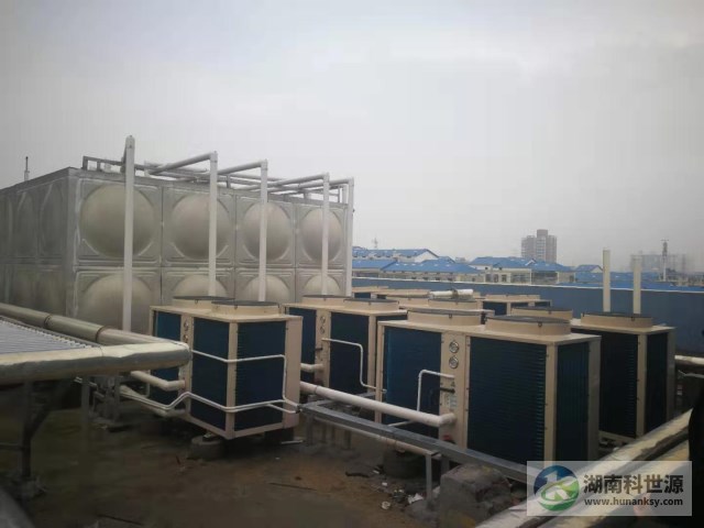 学校屋顶空气能热水工程