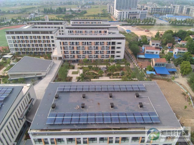 太阳能平铺大串联热水循环系统