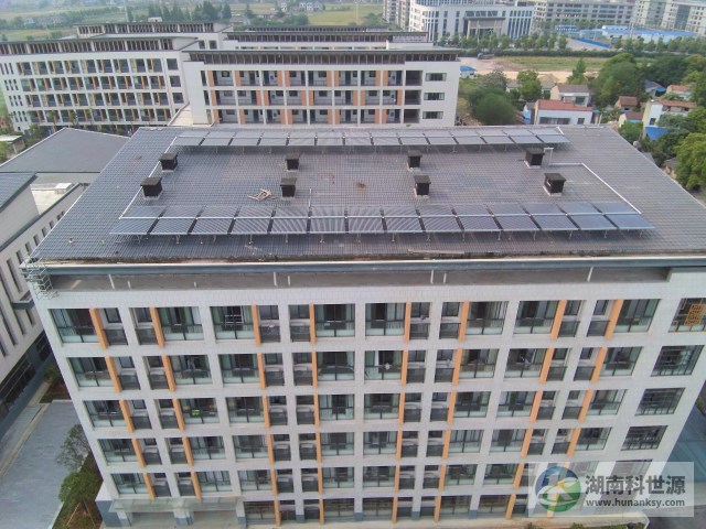 太阳能平铺大串联热水循环系统