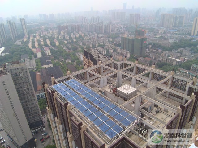 屋顶架构层太阳能热水系统