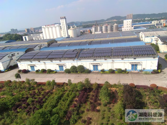 工厂屋顶太阳能光伏发电系统