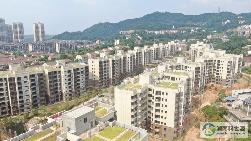 阳台壁挂太阳能热水器