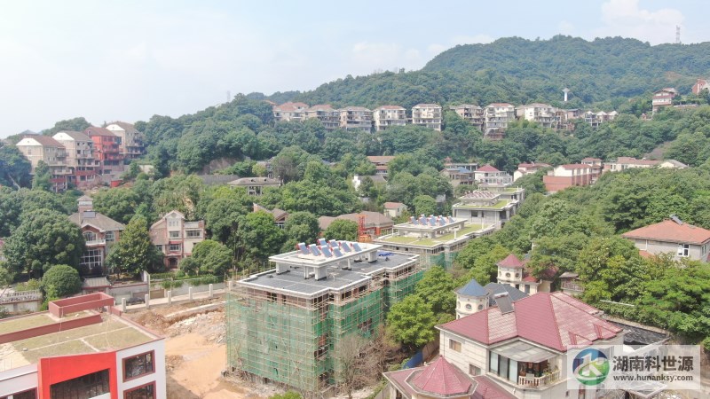 一体落水式太阳能热水器